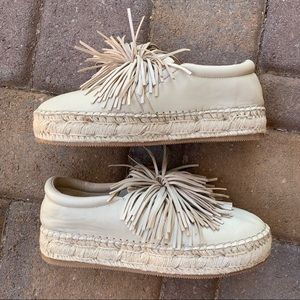 NWOT Renvy Beige Fringe Espadrille Sz 10